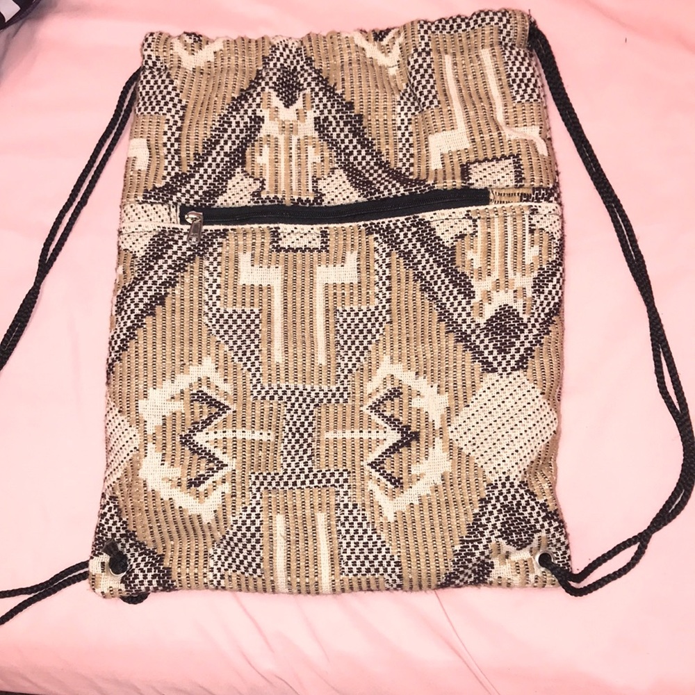 Tilly’s Sling bag